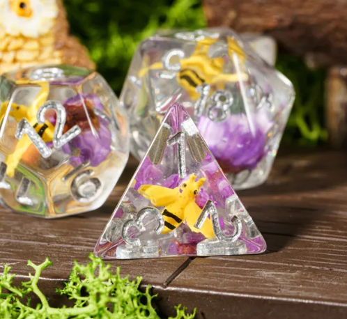 Bees Dice 7-Dice Set Pink w/ Yellow Bee Inside Dnd Dice Set