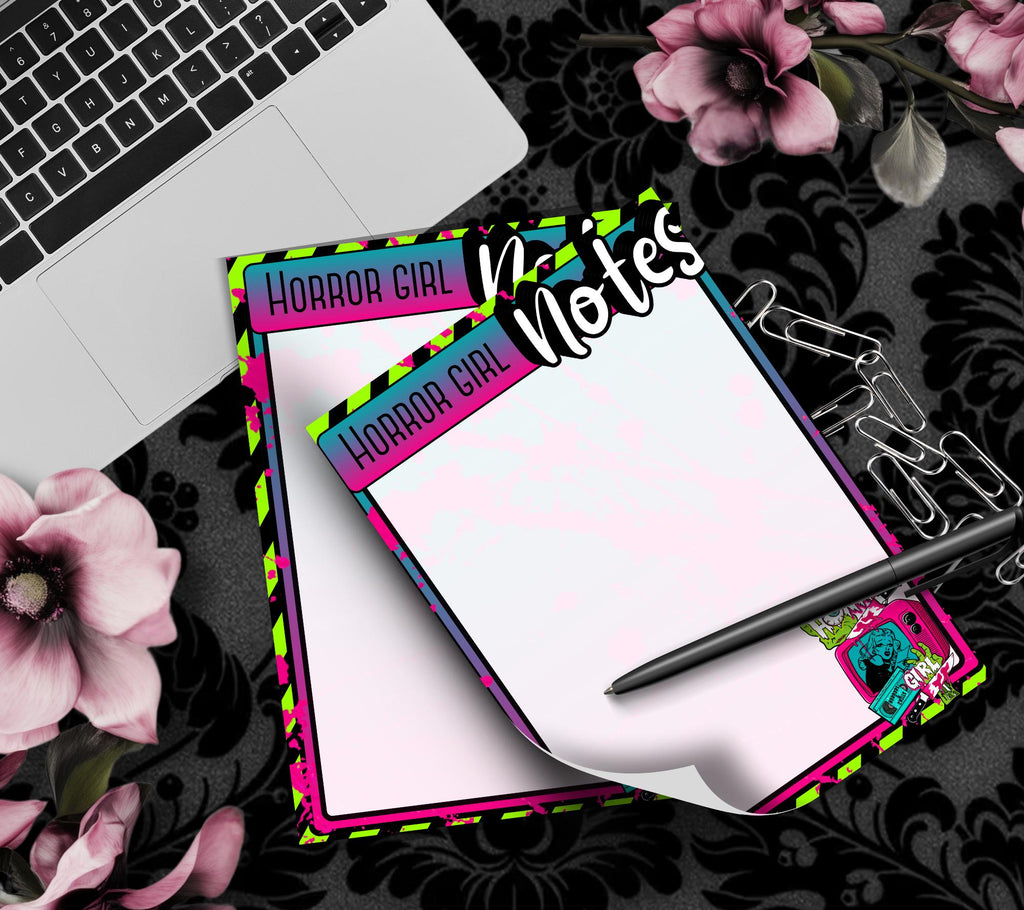 Horror Girl Blank Tear-Off Notepad – 50 Sheets, Retro Horror Aesthetic, Spooky To-Do List